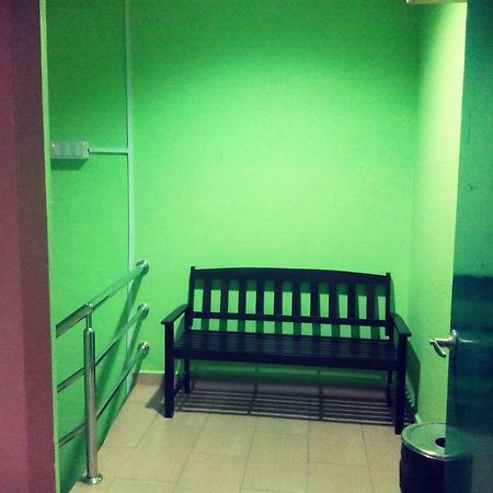 Chicwan Inn Bintulu Extérieur photo