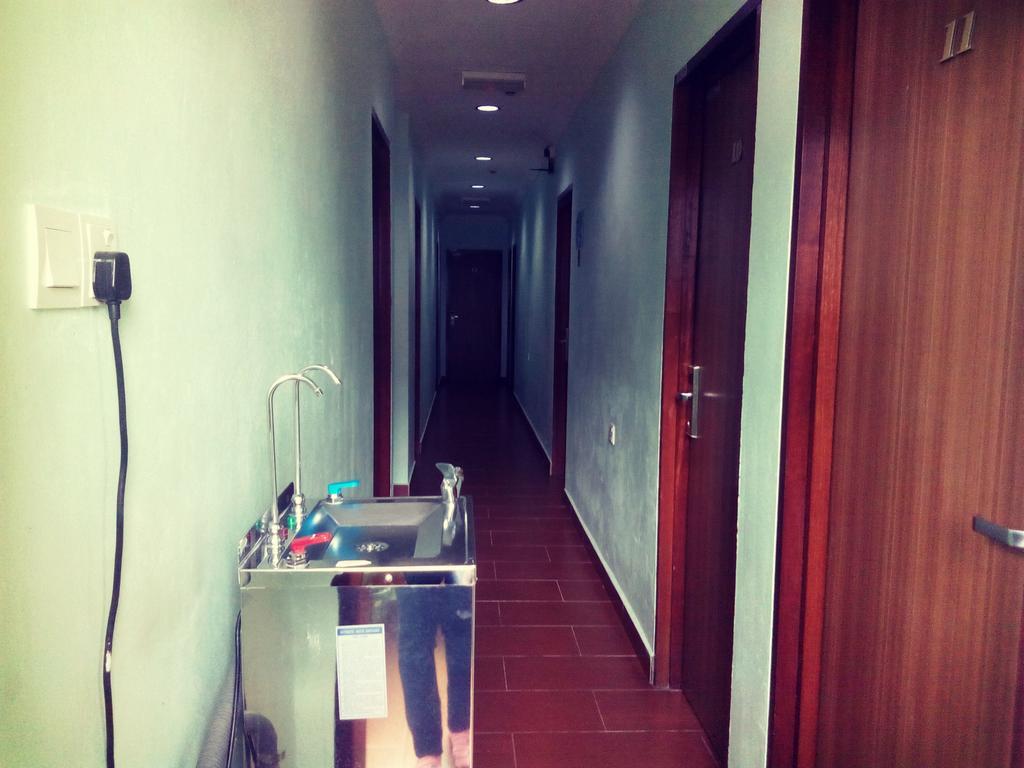 Chicwan Inn Bintulu Extérieur photo