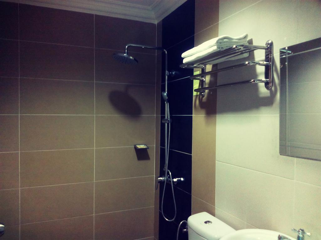 Chicwan Inn Bintulu Extérieur photo
