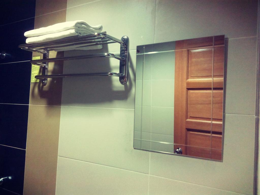 Chicwan Inn Bintulu Extérieur photo