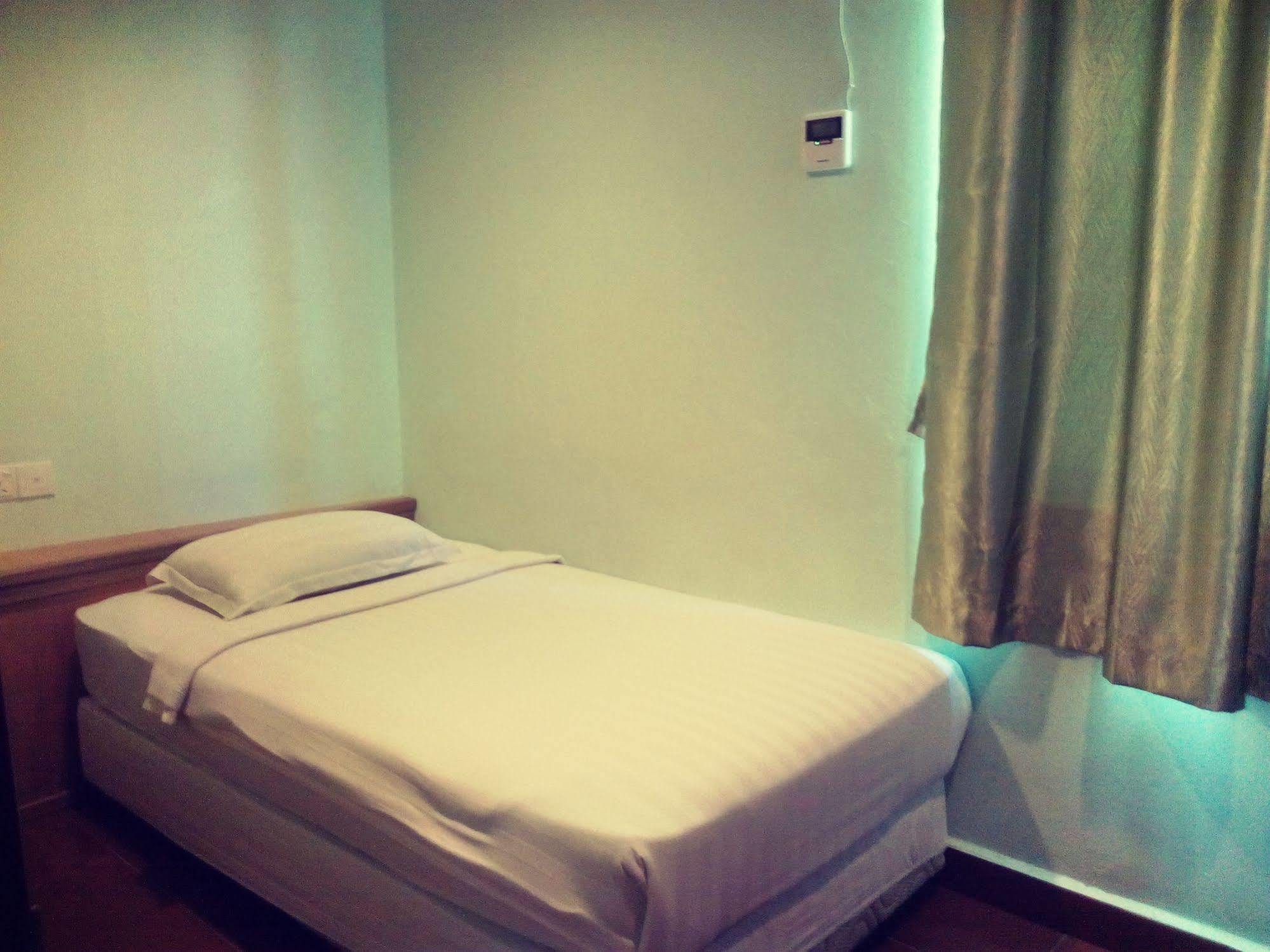 Chicwan Inn Bintulu Extérieur photo